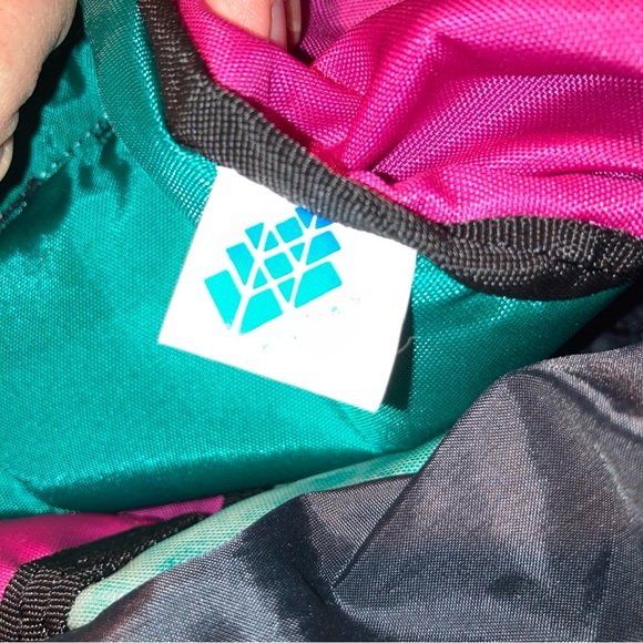 Vintage 1990s Camp Trails Ascent
Hiking / camping backpack teal green and pink - Picture 10 of 12